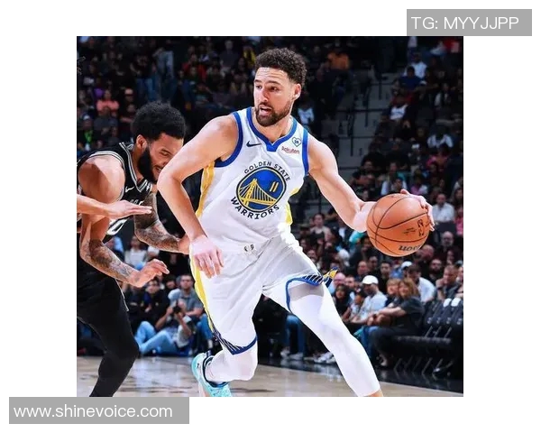 克莱汤普森的传奇篮球生涯与勇士队的辉煌成就探秘